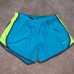 Kids large nike shorts
